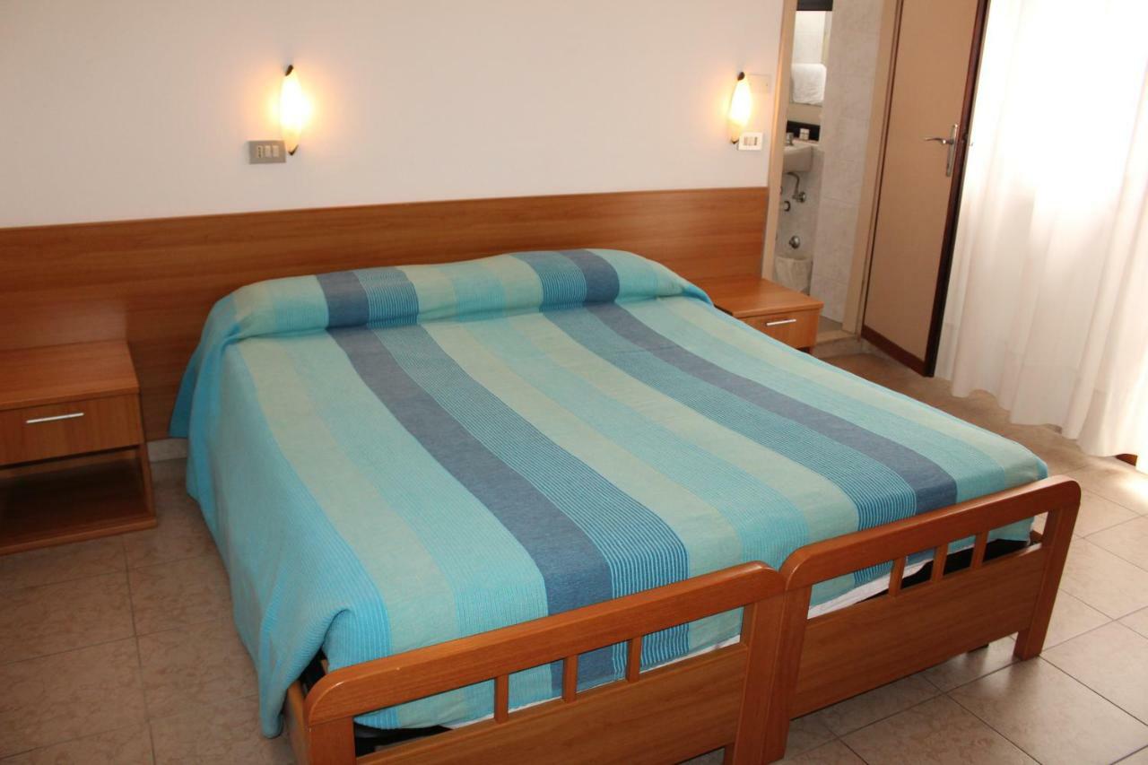 Hotel Caravel Sottomarina Dış mekan fotoğraf